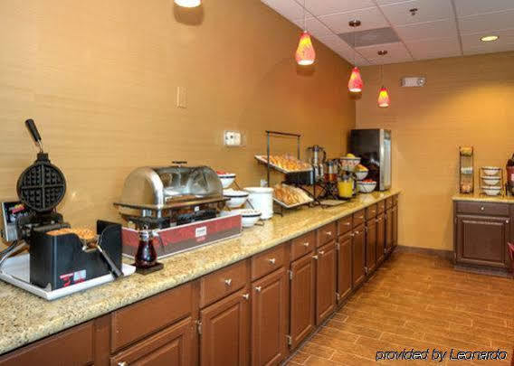 Comfort Inn & Suites Fayetteville-University Area Exterior foto